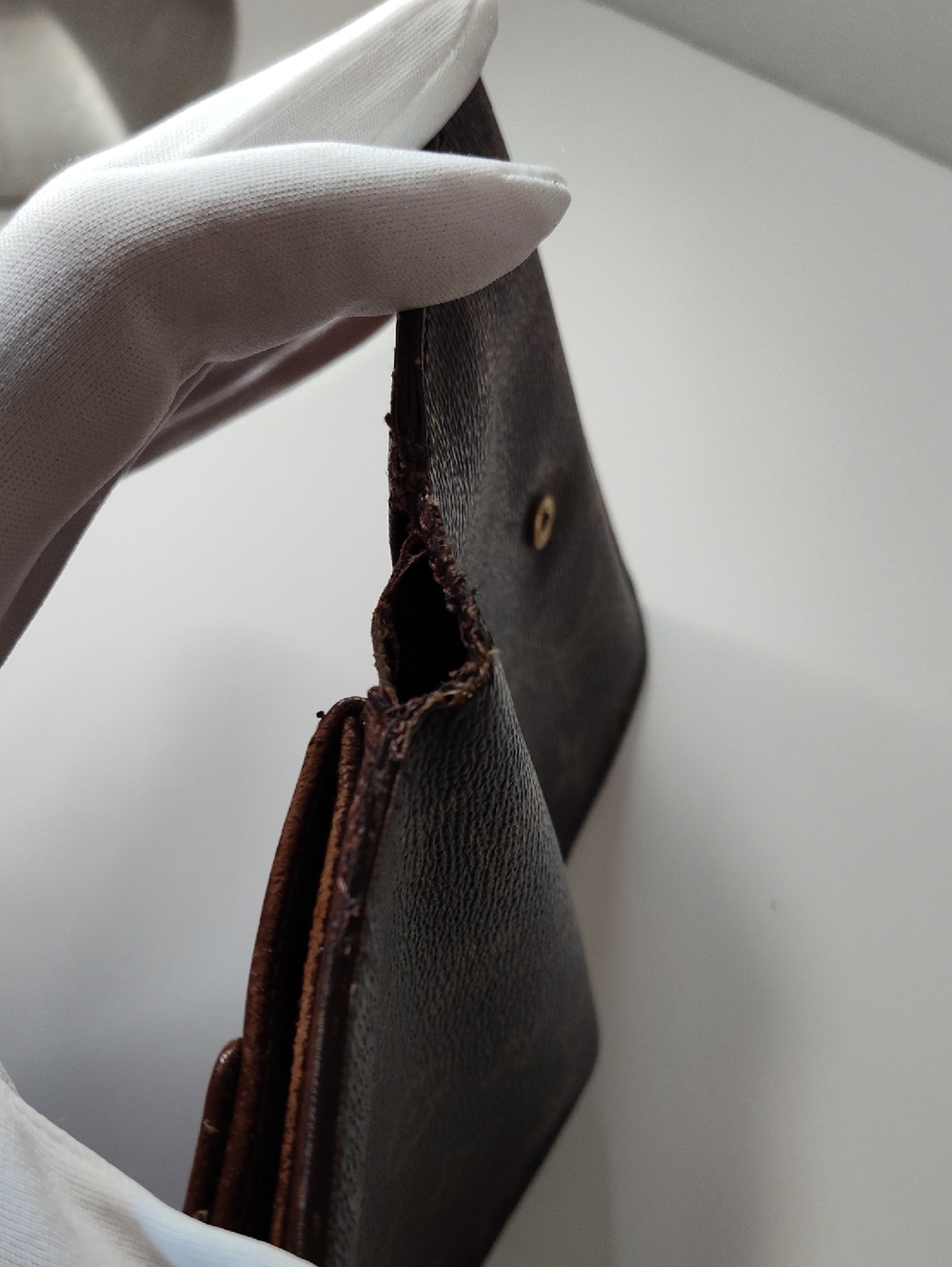 Louis Vuitton Monogram Compact Wallet - Picture 12 of 17